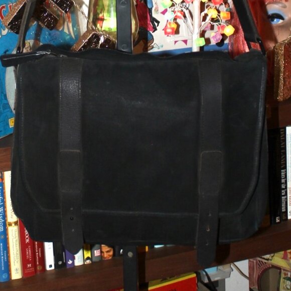 AllSaints Thorpe Messenger Bag Black Suede & Leather XL Orig $499 Excellent - Picture 8 of 13